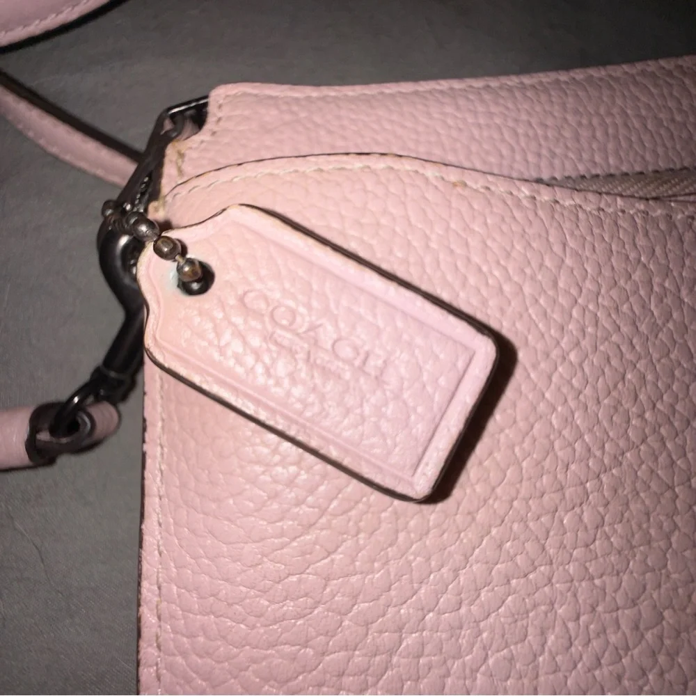 Coach Noa Pop-up light pink pebbled leather crossbody bag Women’s purse - Picture 7 of 7
